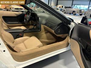 Image 26/30 of Chevrolet Corvette Convertible (1995)