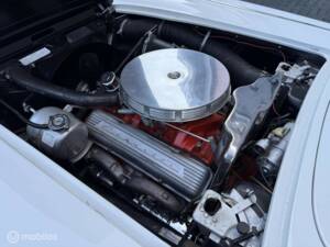 Image 19/24 of Chevrolet Corvette (1962)