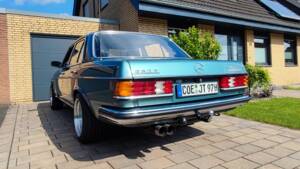 Immagine 9/45 di Mercedes-Benz 280 E (1980)