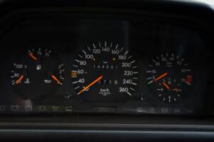 Bild 25/35 von Mercedes-Benz E 320 (1993)
