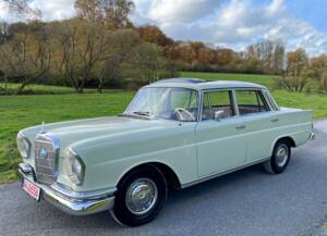 Image 3/16 de Mercedes-Benz 220 b (1964)