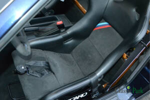 Image 21/50 of BMW 323i (1998)