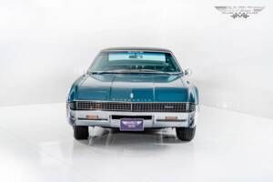 Image 2/16 of Oldsmobile Toronado (1967)