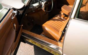 Bild 18/36 von Citroën DS 21 Pallas (1968)