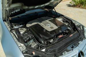 Immagine 38/50 di Mercedes-Benz SL 65 AMG (2005)