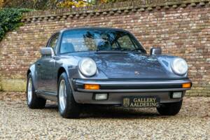 Immagine 37/50 di Porsche 911 Carrera 3.2 "25 years 911" (1988)