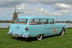 Image 11/37 of Pontiac Chieftain (1956)