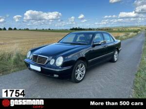 Image 1/5 de Mercedes-Benz E 430 4MATIC (1999)