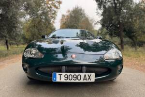 Image 3/40 de Jaguar XKR (1998)