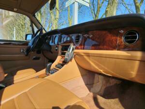 Image 27/33 of Bentley Turbo R lang (1992)