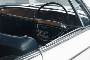 Image 41/48 of Subaru 360 (1970)