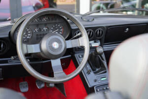 Immagine 21/50 di Alfa Romeo 2.0 Spider QV (1987)