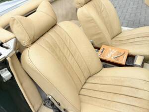 Image 29/50 de Mercedes-Benz 280 SL (1970)