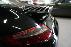 Image 15/15 of Porsche 911 Carrera S (2004)