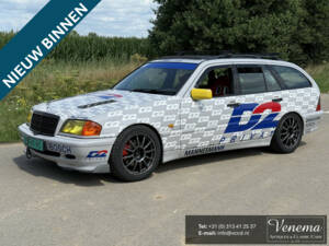 Image 1/8 de Mercedes-Benz C 240 T (1999)