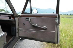 Afbeelding 44/89 van Mercedes-Benz 300 SEL 6.3 (1972)