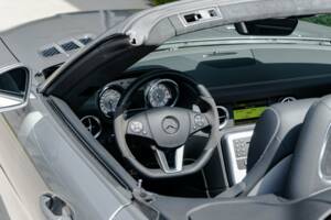 Image 11/21 of Mercedes-Benz SLS AMG Roadster (2012)