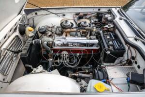 Image 41/42 of Triumph TR 4A (1966)