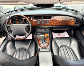 Imagen 15/34 de Jaguar XK8 4.0 (1999)