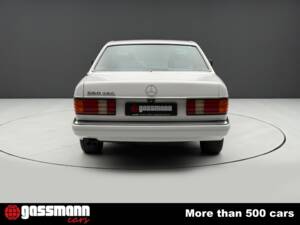 Bild 6/15 von Mercedes-Benz 560 SEC (1989)