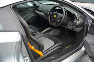 Image 12/50 de Ferrari 488 GTB (2019)