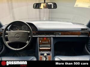 Image 11/15 of Mercedes-Benz 560 SEL (1990)