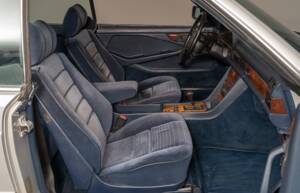 Bild 24/35 von Mercedes-Benz 560 SEC (1988)