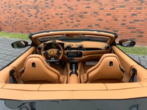 Image 20/37 of Ferrari Portofino (2019)