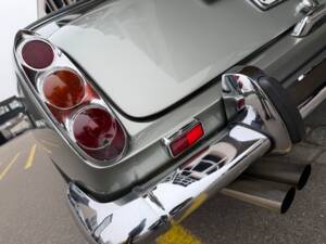 Image 6/26 of Ferrari 250 GT 2+2 (1962)