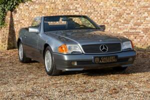 Image 35/50 of Mercedes-Benz 500 SL (1991)