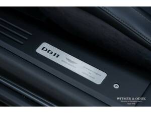 Image 33/41 de Aston Martin DB 11 Volante (2018)