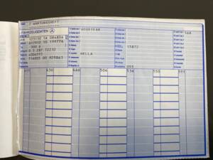 Image 95/100 of Mercedes-Benz 300 D (1983)