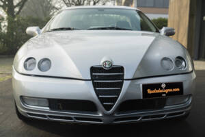 Image 3/46 of Alfa Romeo GTV 2.0 JTS (2003)
