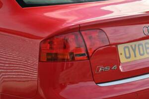 Image 27/50 of Audi RS4 (2006)