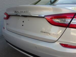 Image 25/99 of Maserati Quattroporte GTS (2014)