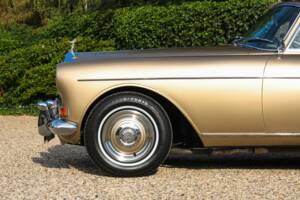 Image 21/50 of Rolls-Royce Silver Cloud III "Chinese Eyes" (1965)