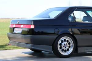 Imagen 39/50 de Alfa Romeo 164 3.0 V6 Quadrifoglio (1991)