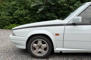 Image 8/8 of Alfa Romeo 75 2.0 TD (1986)