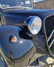 Image 20/47 of Citroën Traction Avant 11 B (1955)