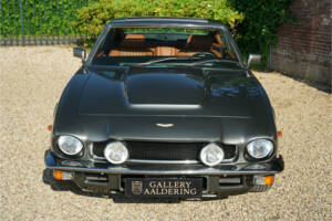 Image 42/50 of Aston Martin V8 (1980)