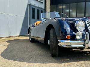 Image 6/50 de Jaguar XK 140 OTS (1956)