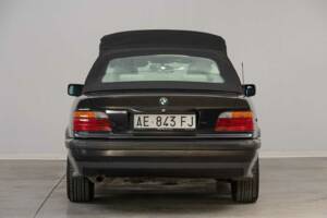 Afbeelding 37/46 van BMW 318i (1995)