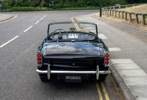 Image 6/28 of Daimler SP 250 (1961)