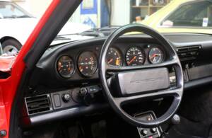 Image 27/47 of Porsche 911 Carrera 3.2 (1989)