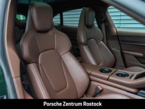 Bild 31/35 von Porsche Taycan 4S Sport Turismo (2026)