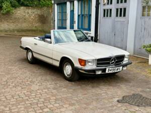 Image 44/50 of Mercedes-Benz 280 SL (1984)