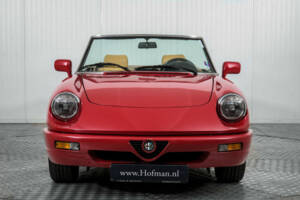 Immagine 14/50 di Alfa Romeo 2.0 Spider (1991)