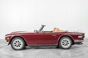 Image 9/50 of Triumph TR 6 PI (1969)
