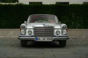 Image 2/95 of Mercedes-Benz 280 SE 3,5 (1970)