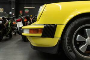 Image 16/50 of Porsche 911 Carrera 2.7 (1975)